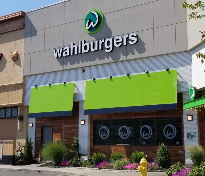 Mega Movie Star On A Roll: It’s A Family Affair At Wahlburgers